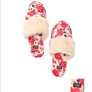 Victoria’s Secret Signature Satin Slippers -Size M